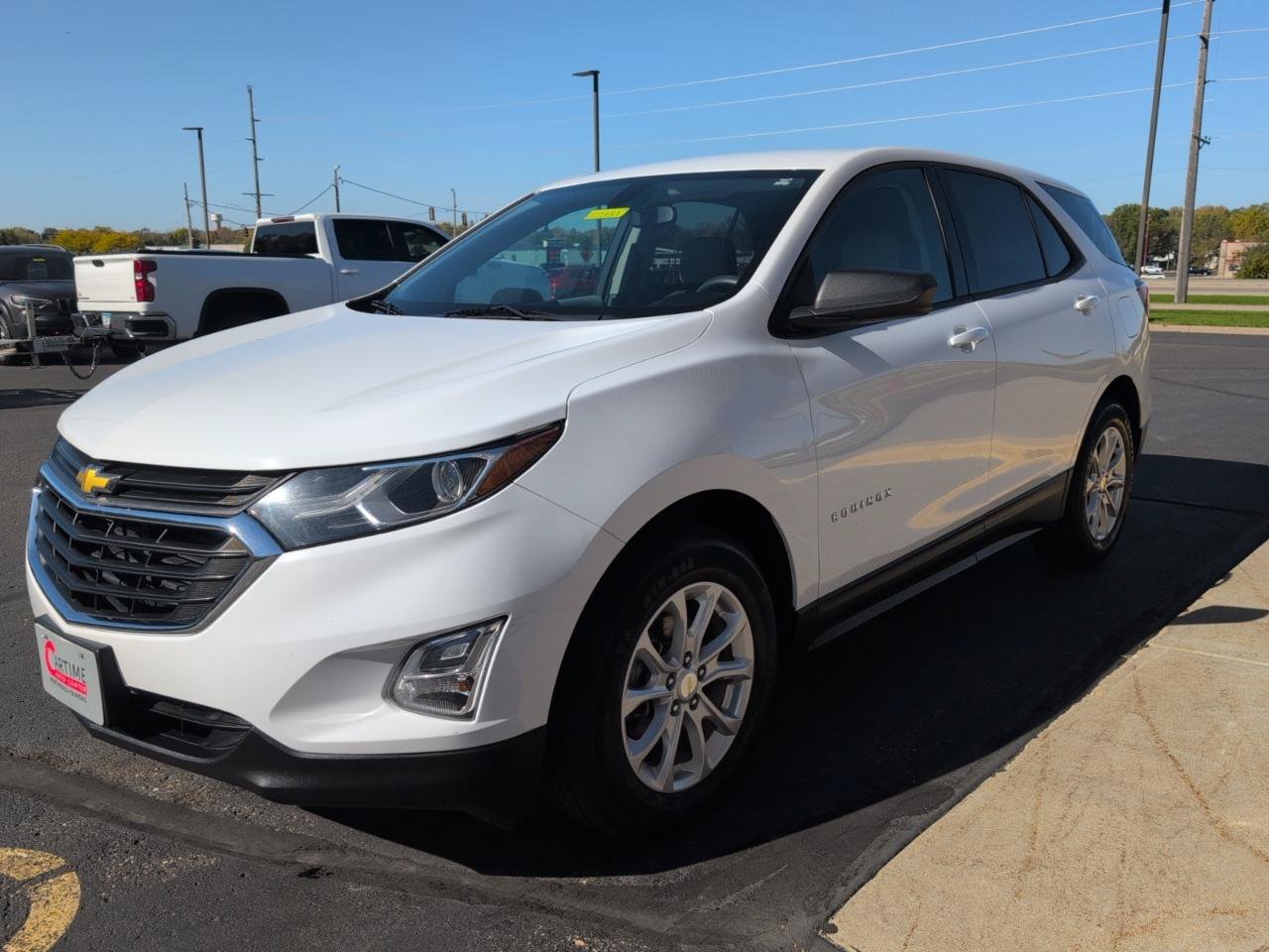 Used 2019 Chevrolet Equinox LS w/ LS Convenience Package FWD image 4