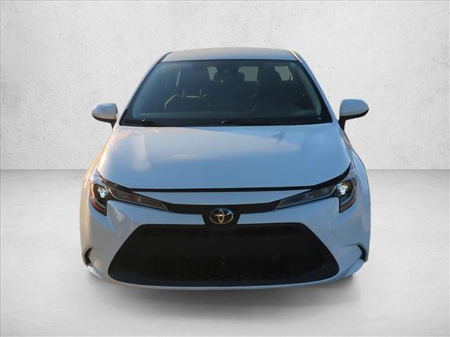 Used 2022 Toyota Corolla LE FWD image 2