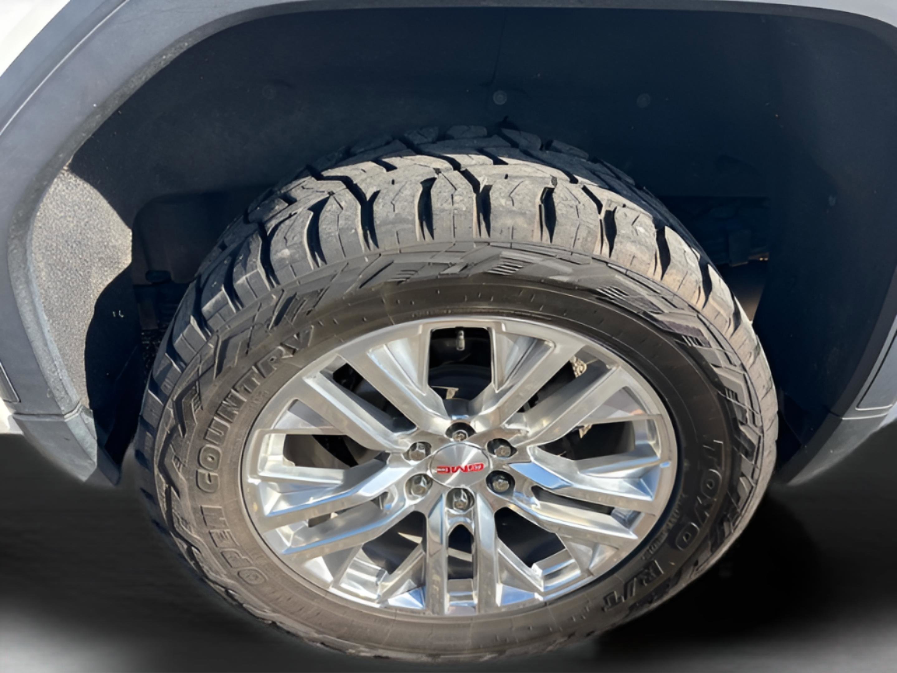 Used 2022 GMC Sierra 1500 AT4X image 29