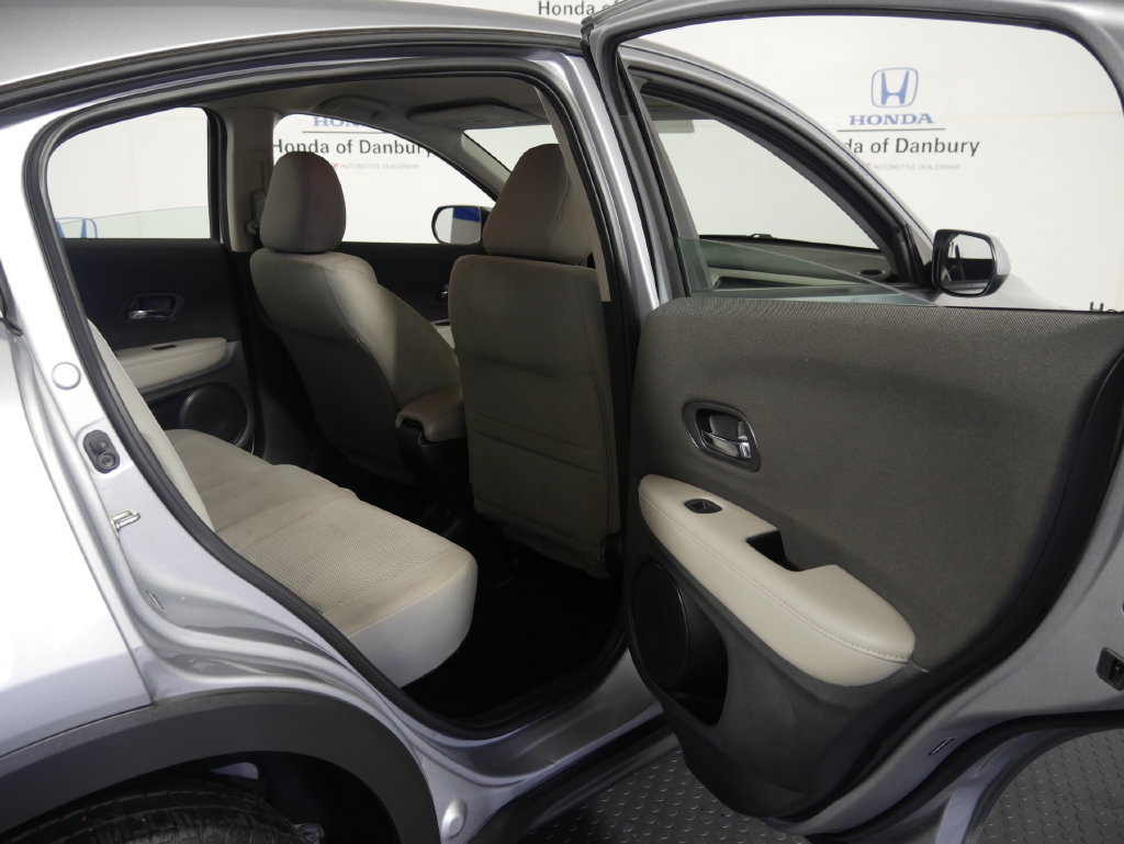 Used 2020 Honda HR-V LX image 8