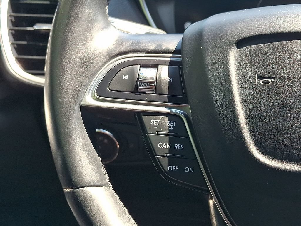 Used 2020 Lincoln Nautilus Premier w/ Equipment Group 101A AWD/4WD image 9