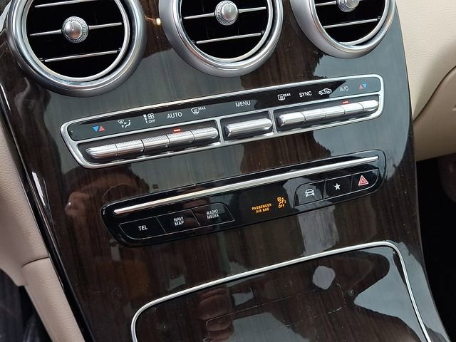 Used 2022 Mercedes-Benz GLC 300 w/ Premium Package Lite image 20