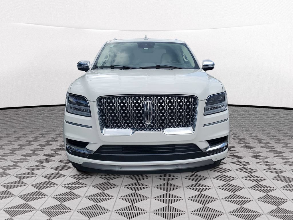 Used 2021 Lincoln Navigator L Black Label AWD/4WD image 2