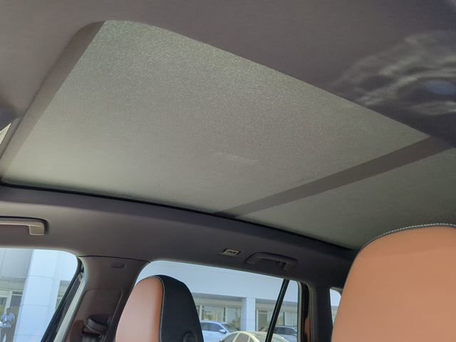 New 2026 Volkswagen Tiguan SEL R-Line image 21