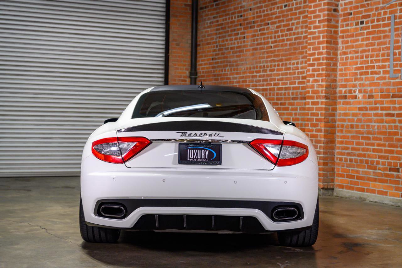 Used 2015 Maserati GranTurismo MC image 12