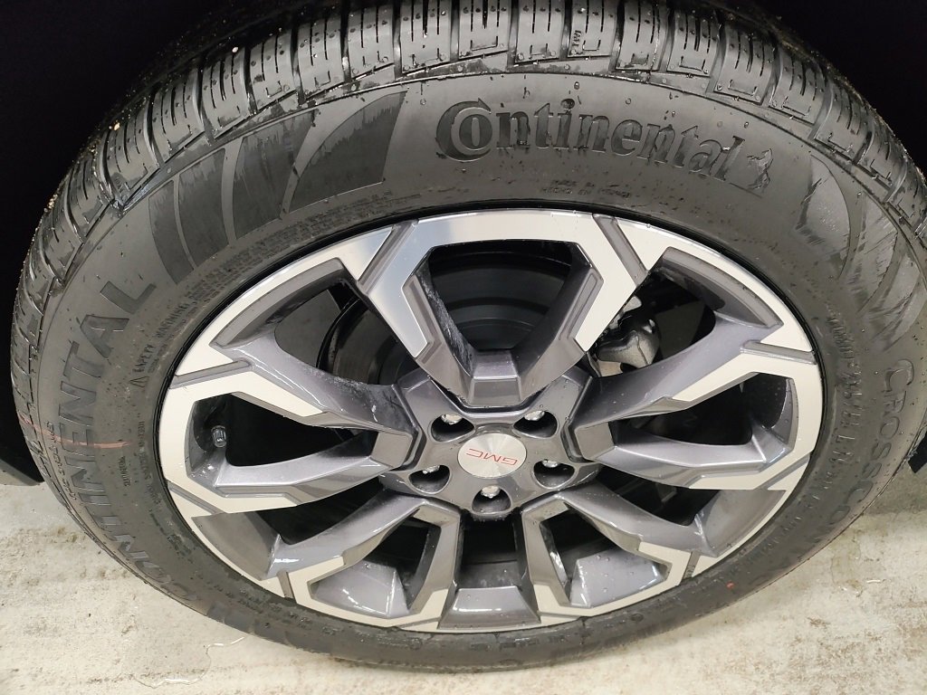 New 2026 GMC Terrain Elevation w/ Elevation Premium Package image 3