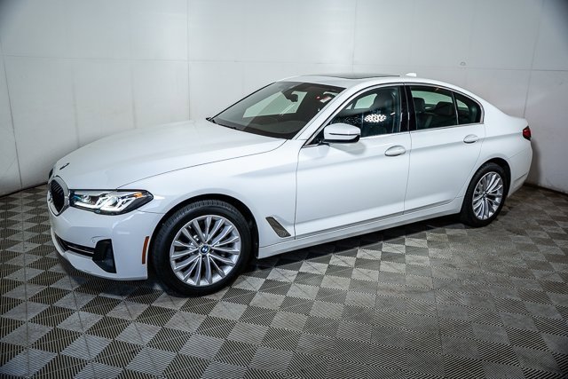 Used 2023 BMW 530i xDrive w/ Convenience Package image 7