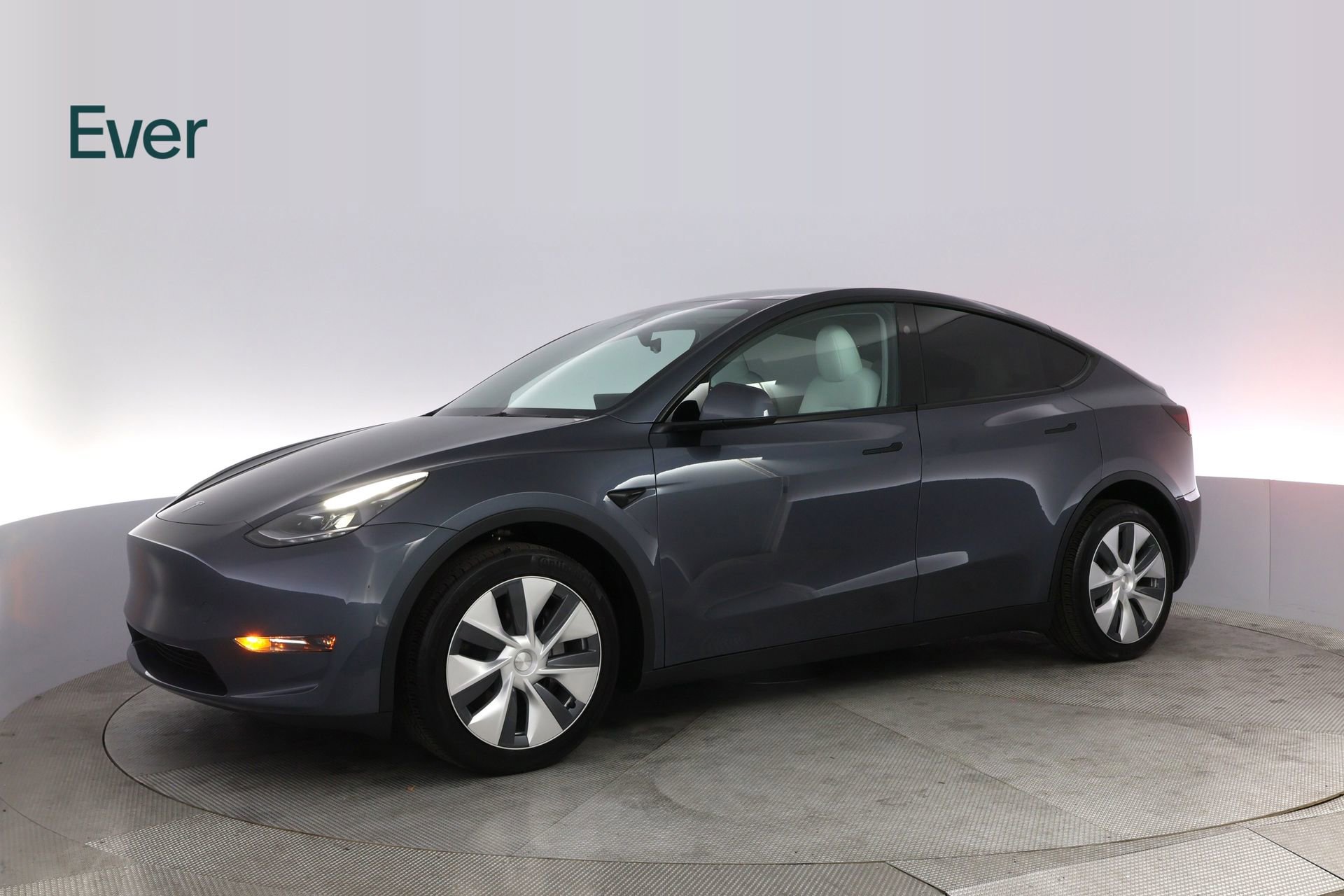 Used 2023 Tesla Model Y Long Range image 18