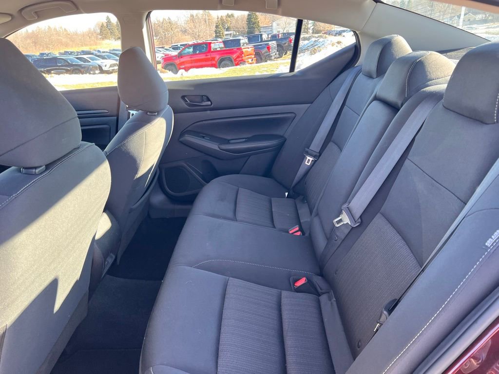Used 2024 Nissan Altima 2.5 SV image 8