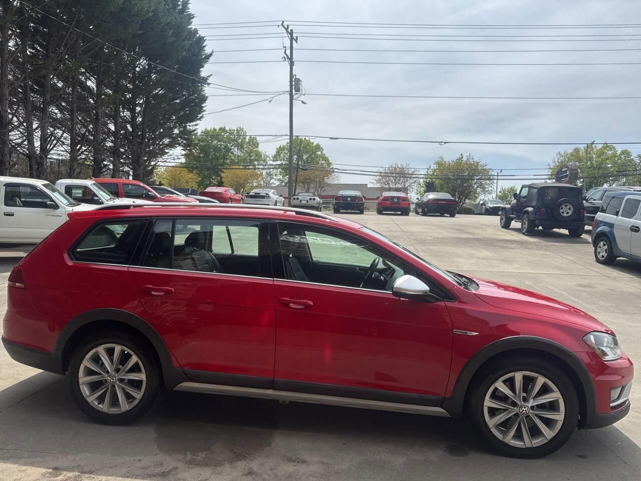 Used 2017 Volkswagen Golf Alltrack S AWD/4WD image 7