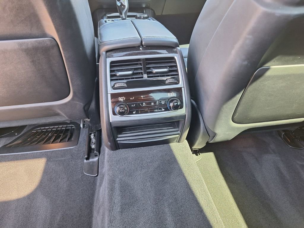 Used 2019 BMW 740i w/ Executive Package image 12