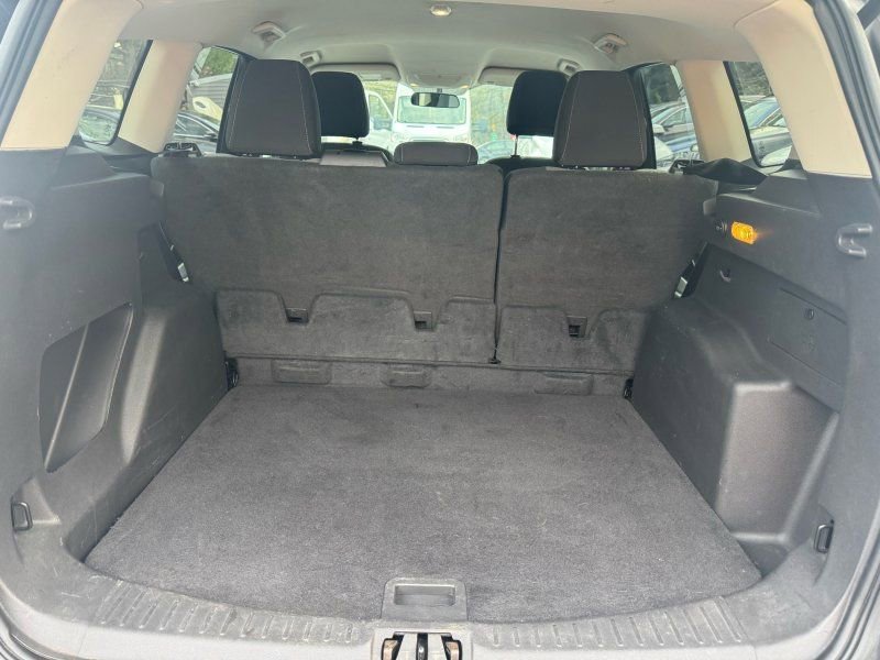 Used 2017 Ford Escape SE FWD image 17