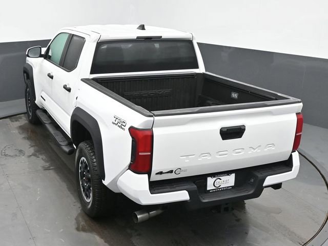 Used 2025 Toyota Tacoma TRD Off-Road AWD/4WD image 41