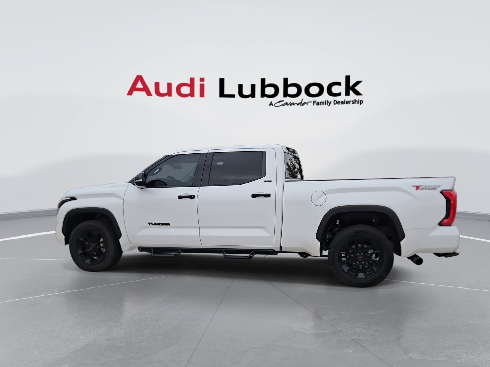 Used 2023 Toyota Tundra SR5 w/ SR5 Convenience Package AWD/4WD image 6
