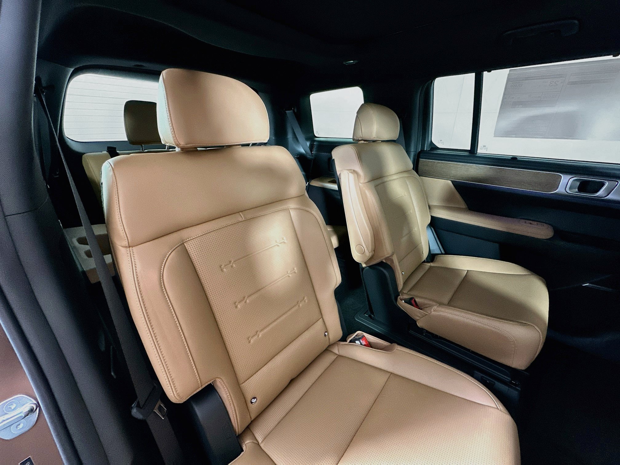 New 2027 Hyundai Santa Fe Limited AWD/4WD image 28
