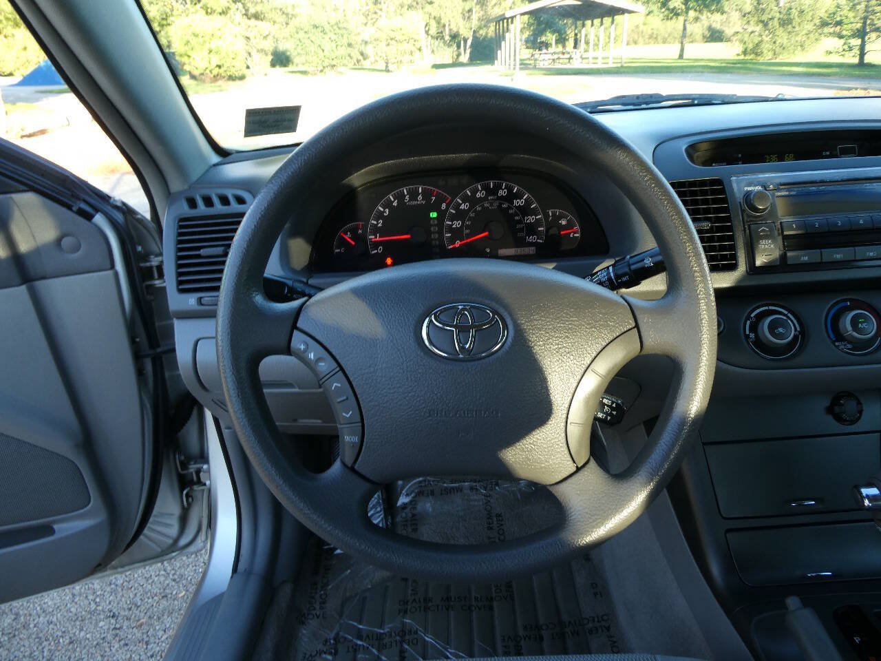 Used 2005 Toyota Camry LE FWD image 11