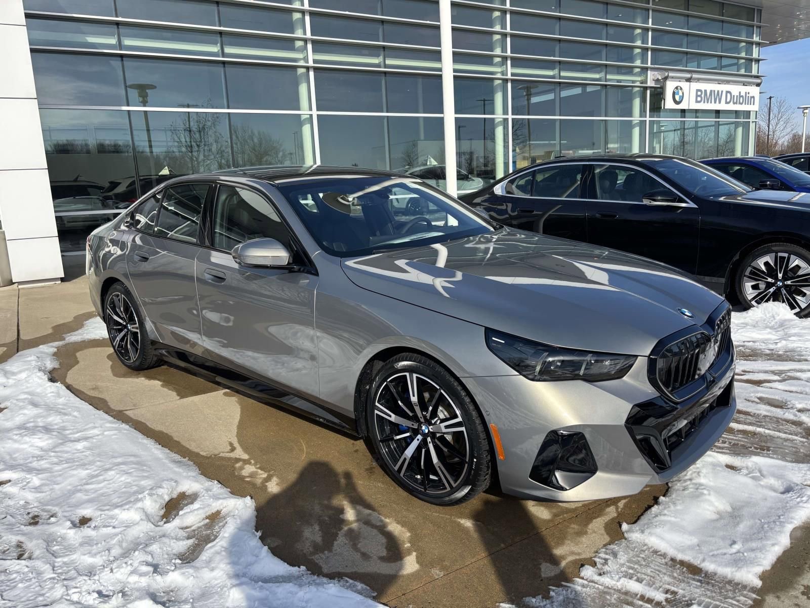 New 2026 BMW 530i xDrive w/ Executive Package image 1