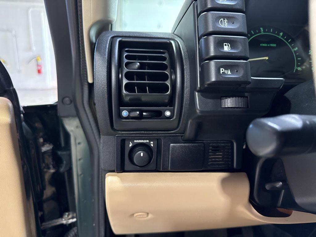 Used 2004 Land Rover Discovery SE AWD/4WD image 17
