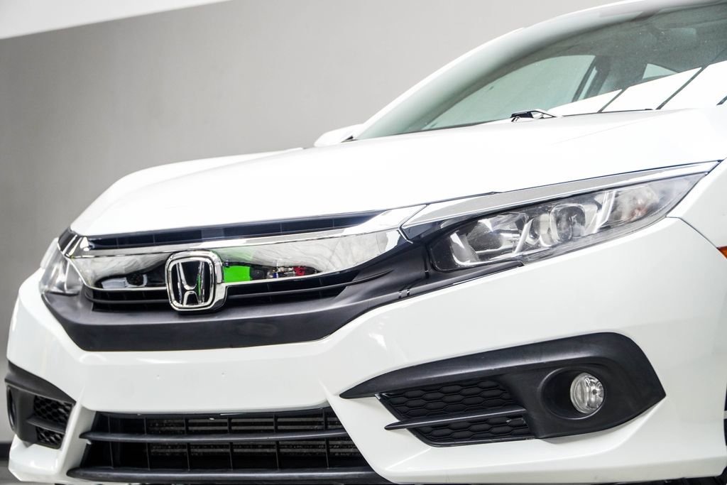 Used 2016 Honda Civic EX-T image 2
