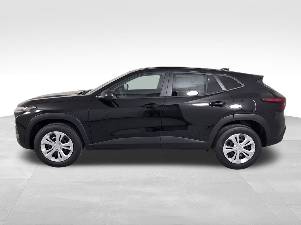 New 2026 Chevrolet Trax LS w/ Driver Confidence Package FWD image 4