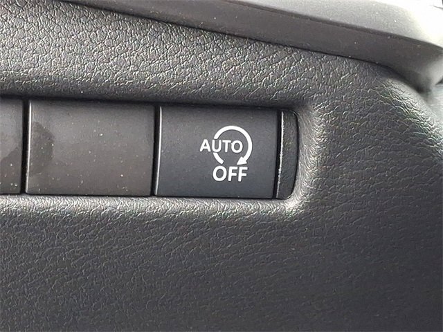 Used 2025 Nissan Kicks SV image 26