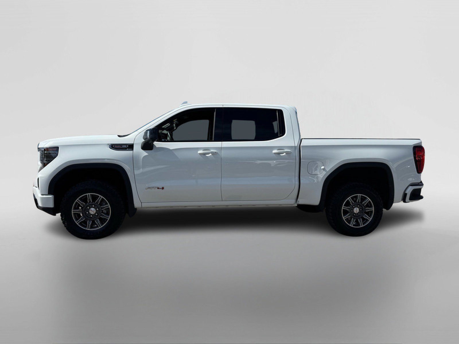 Used 2025 GMC Sierra 1500 AT4 AWD/4WD image 2