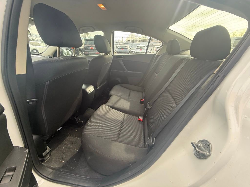Used 2012 MAZDA MAZDA3 i Sport image 7