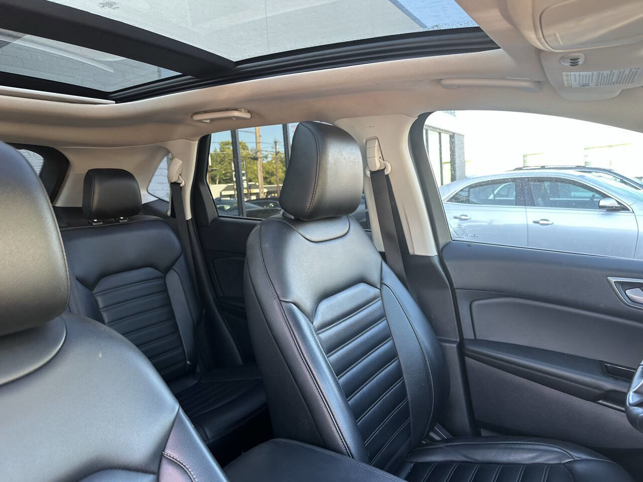 Used 2020 Ford Edge SEL w/ Convenience Package image 11