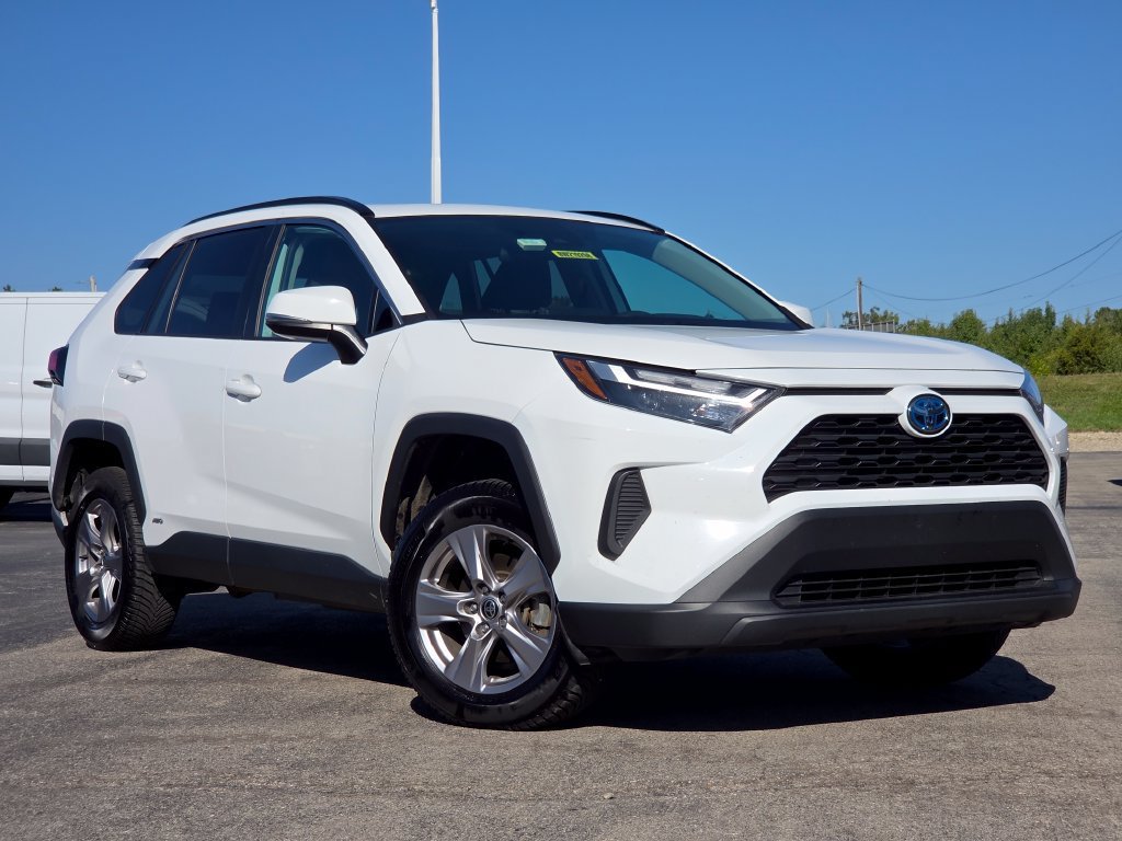 Used 2024 Toyota RAV4 XLE w/ Convenience Package AWD/4WD image 2