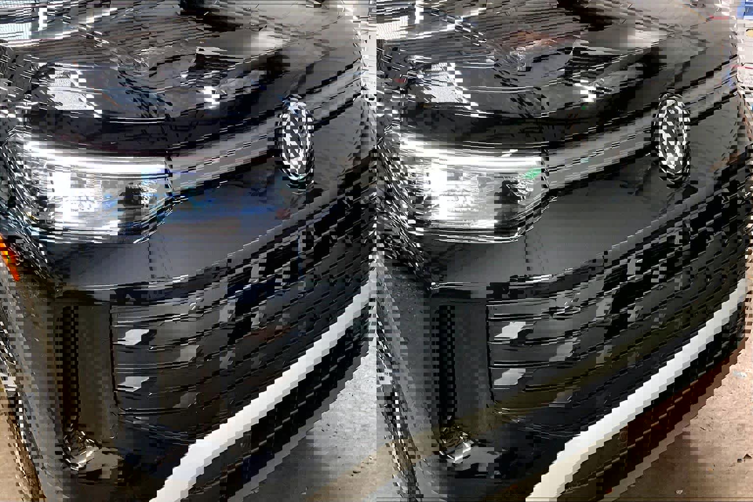 New 2026 Volkswagen Tiguan SE image 32