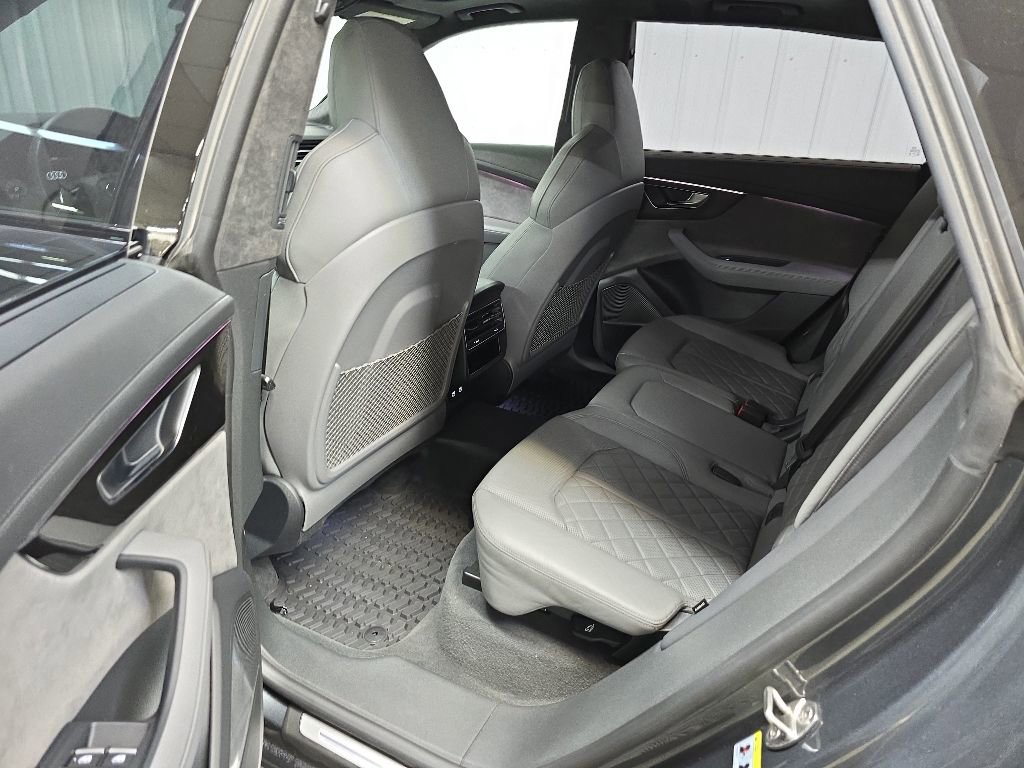 Used 2021 Audi SQ8 Prestige w/ Prestige Package AWD/4WD image 33