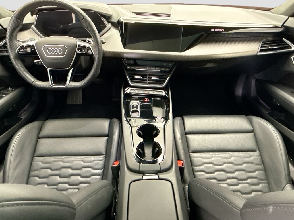 Used 2024 Audi e-tron GT Prestige AWD/4WD image 13
