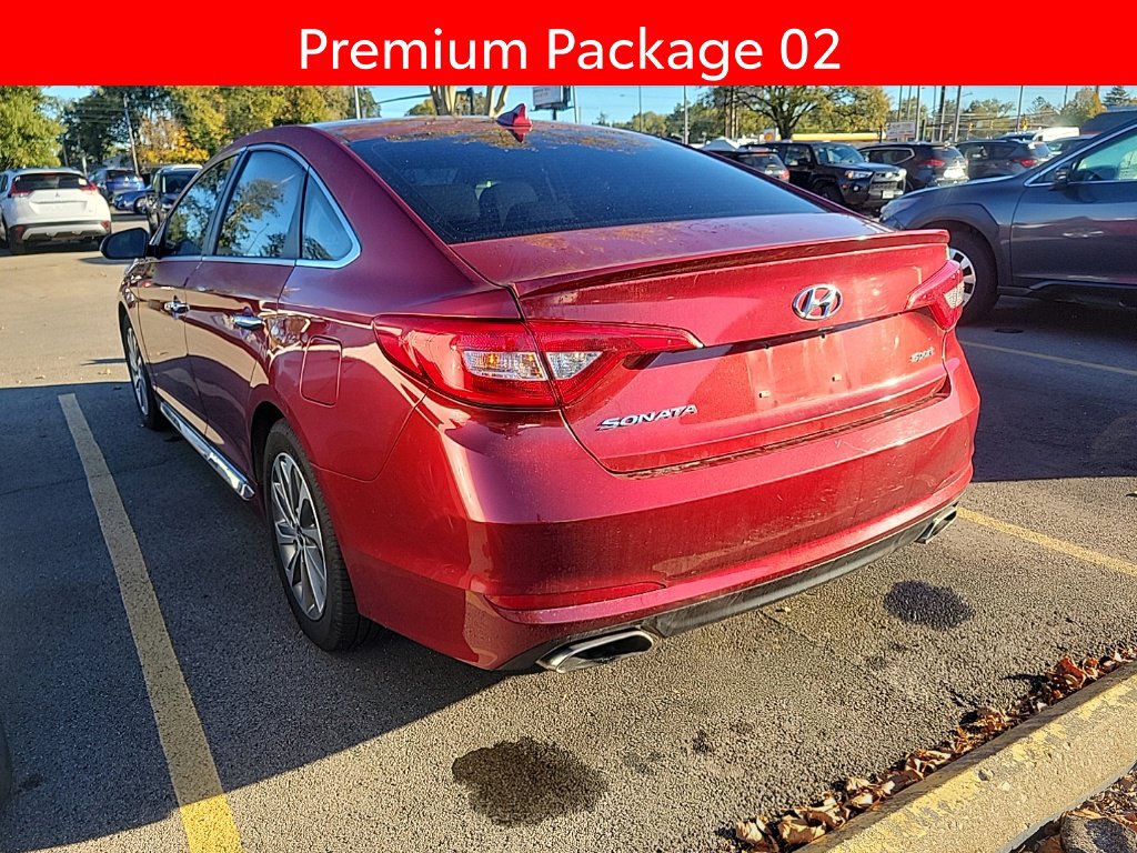 Used 2016 Hyundai Sonata Sport w/ Option Group 02 FWD image 4
