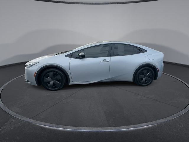 Used 2024 Toyota Prius LE image 8