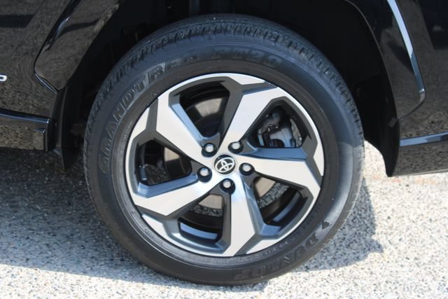 Used 2021 Toyota RAV4 SE w/ Weather & Moonroof Package AWD/4WD image 7