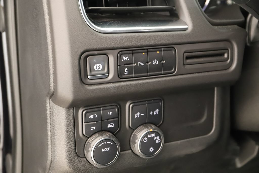 Used 2024 Chevrolet Suburban LS AWD/4WD image 26