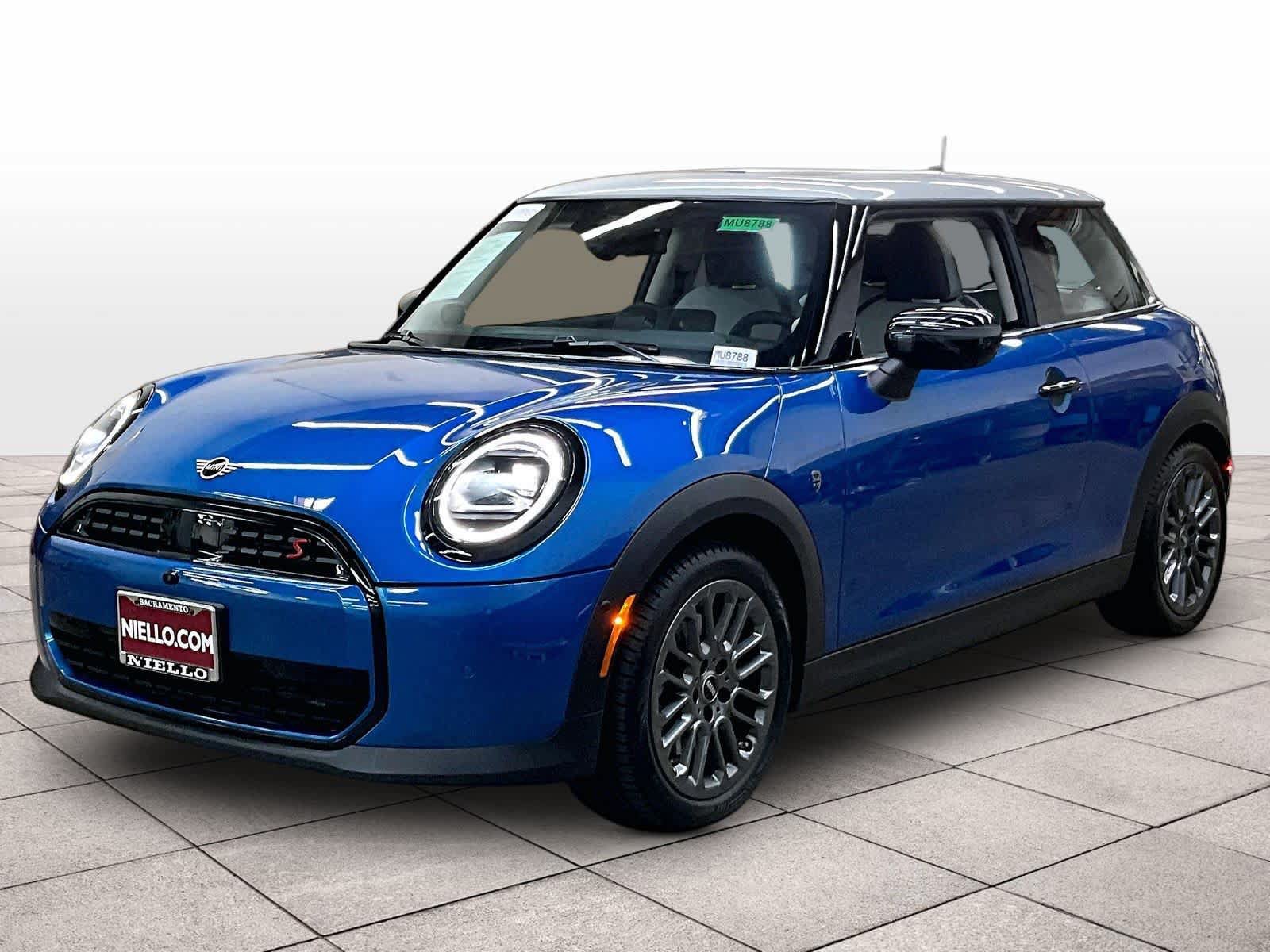 Used 2025 MINI Cooper S FWD image 1