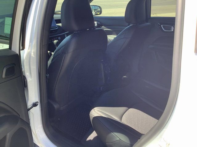 New 2025 Jeep Compass Latitude w/ Sun & Sound Group AWD/4WD image 23