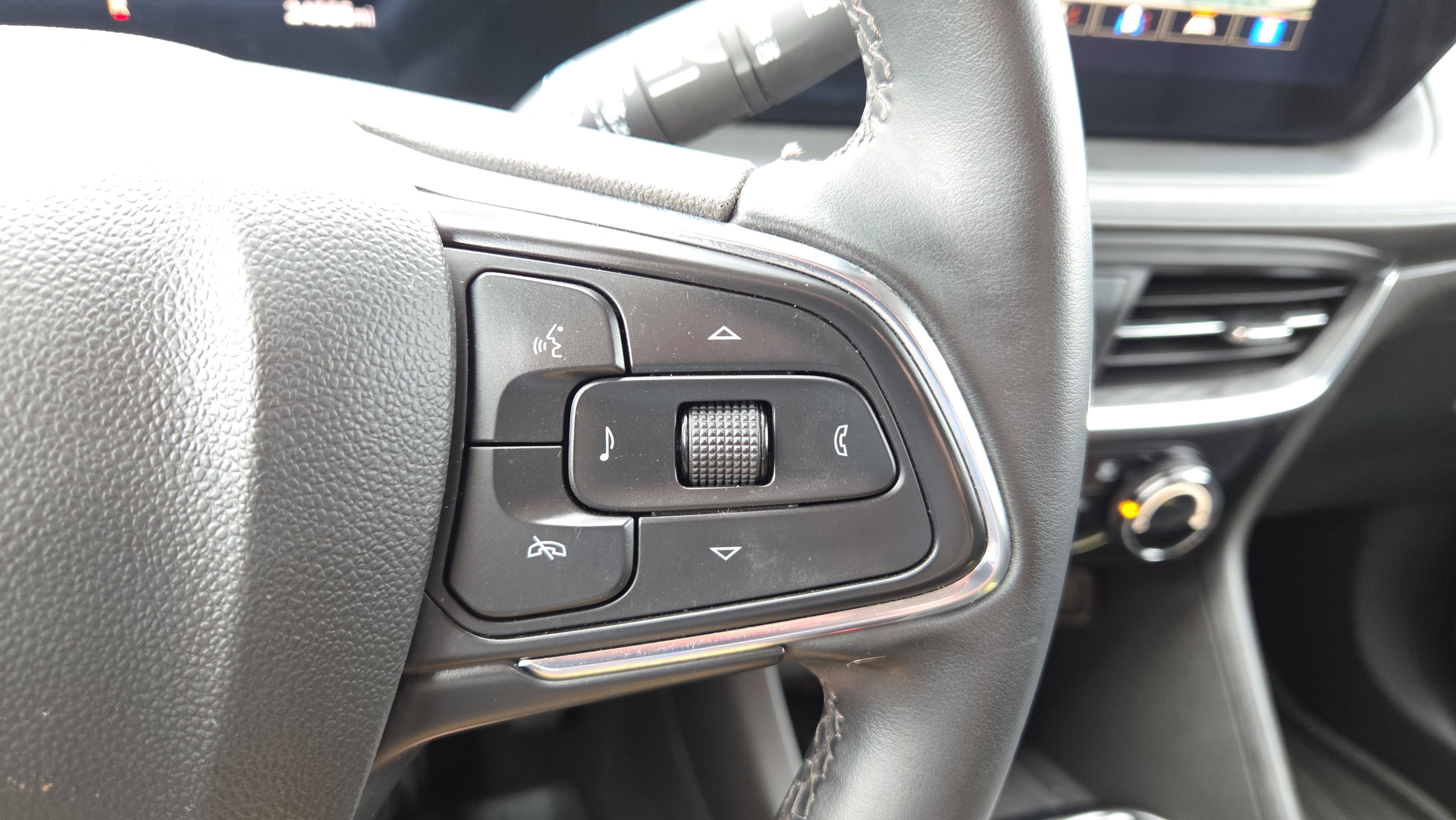 Used 2024 Buick Encore GX Sport Touring w/ Experience Buick Package image 30