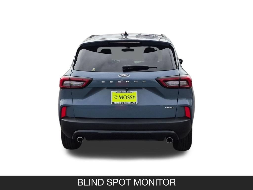 Used 2025 Ford Escape ST-Line AWD/4WD image 8
