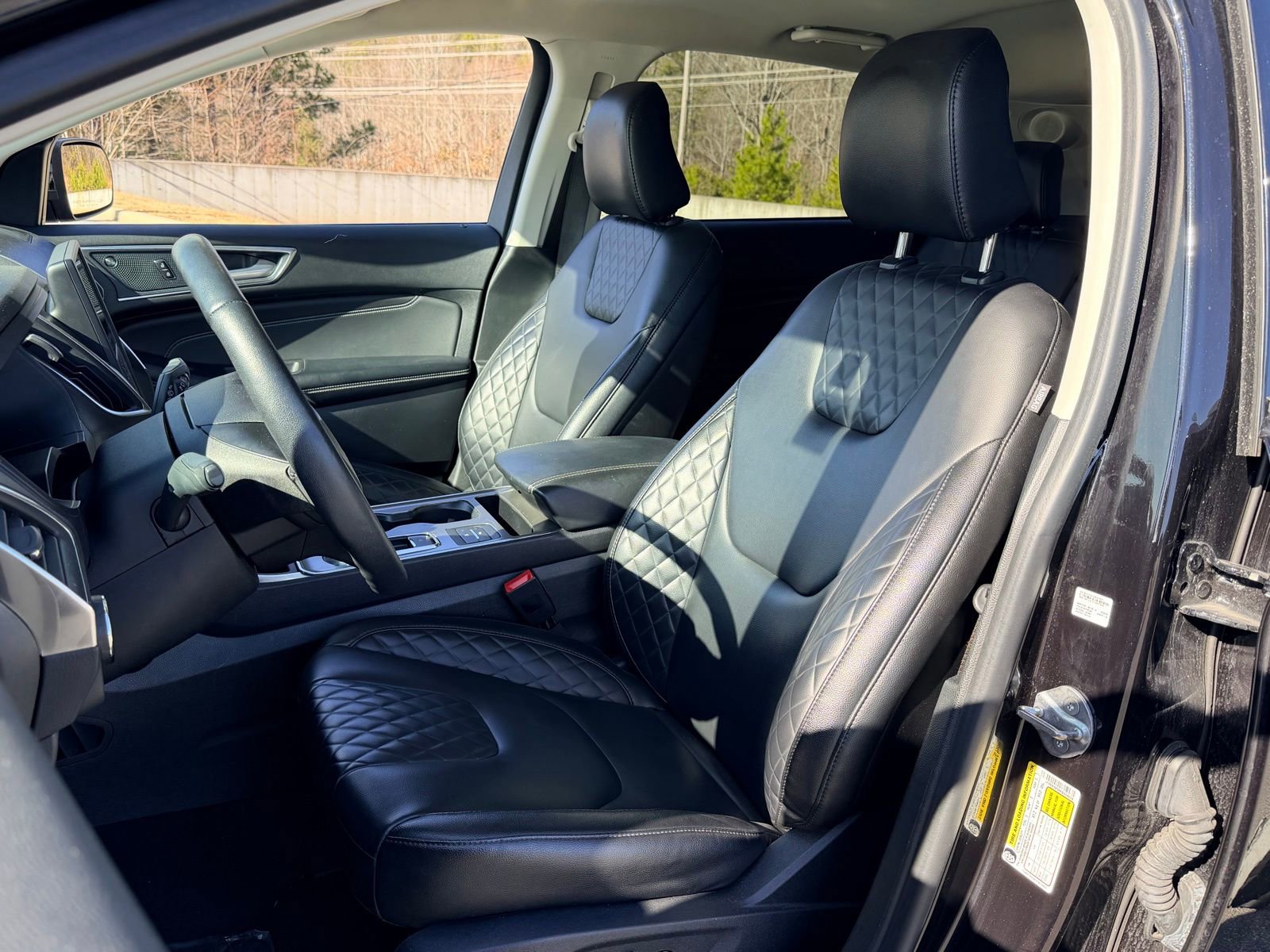 Used 2024 Ford Edge Titanium AWD/4WD image 15