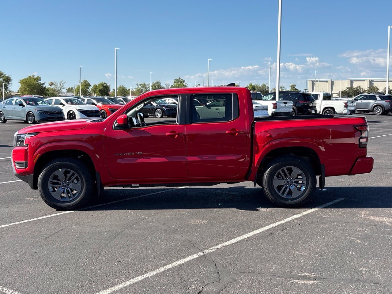 New 2027 Nissan Frontier SV RWD image 3