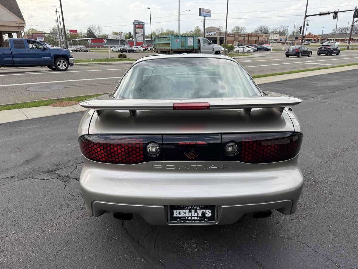 Used 2000 Pontiac Firebird Formula w/ Security Pkg RWD image 5