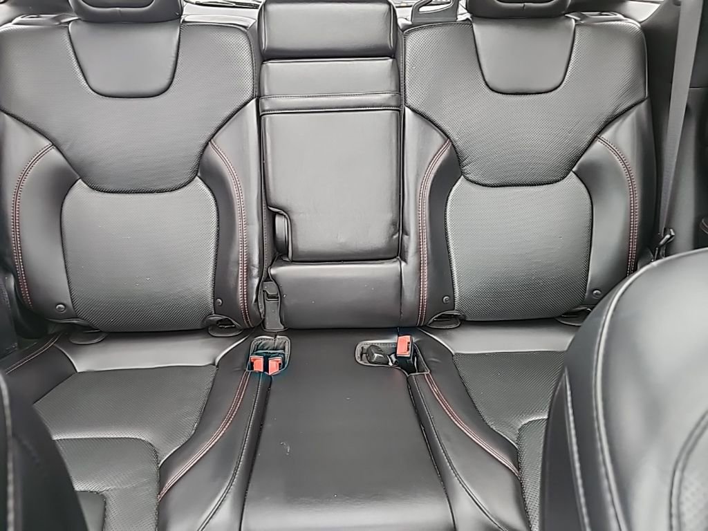 Used 2019 Jeep Cherokee Trailhawk image 37