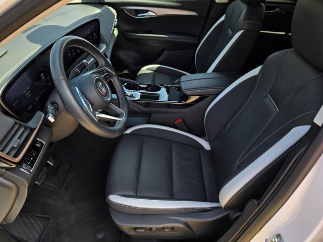 Used 2025 Buick Envision Sport Touring AWD/4WD image 28