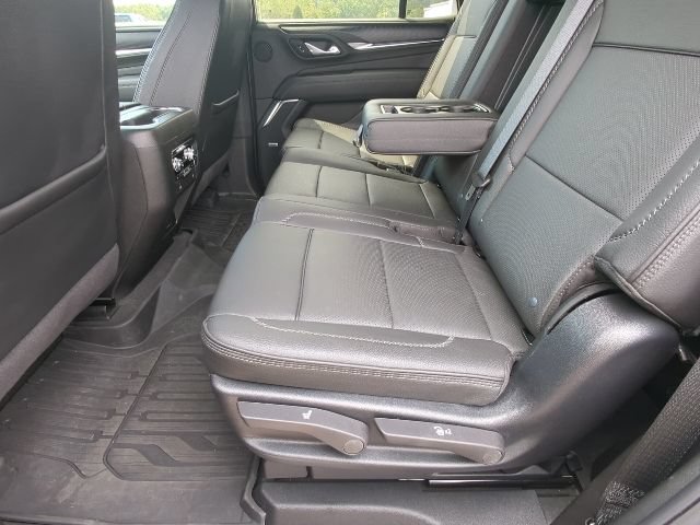 Used 2024 GMC Yukon Denali AWD/4WD image 24