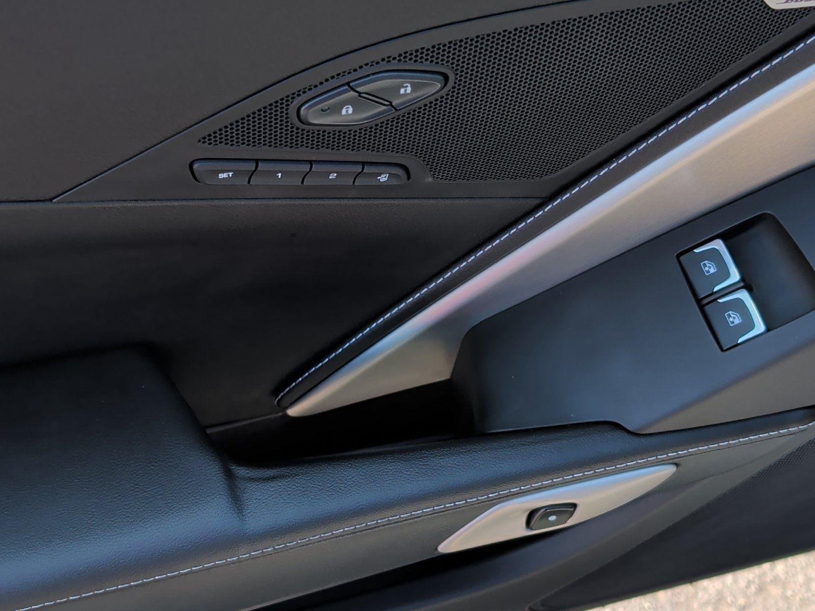 Used 2019 Chevrolet Corvette Stingray Convertible w/ 2LT Preferred Equipment Group RWD image 14