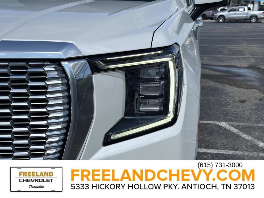Used 2021 GMC Yukon XL Denali w/ Denali Ultimate Package RWD image 10