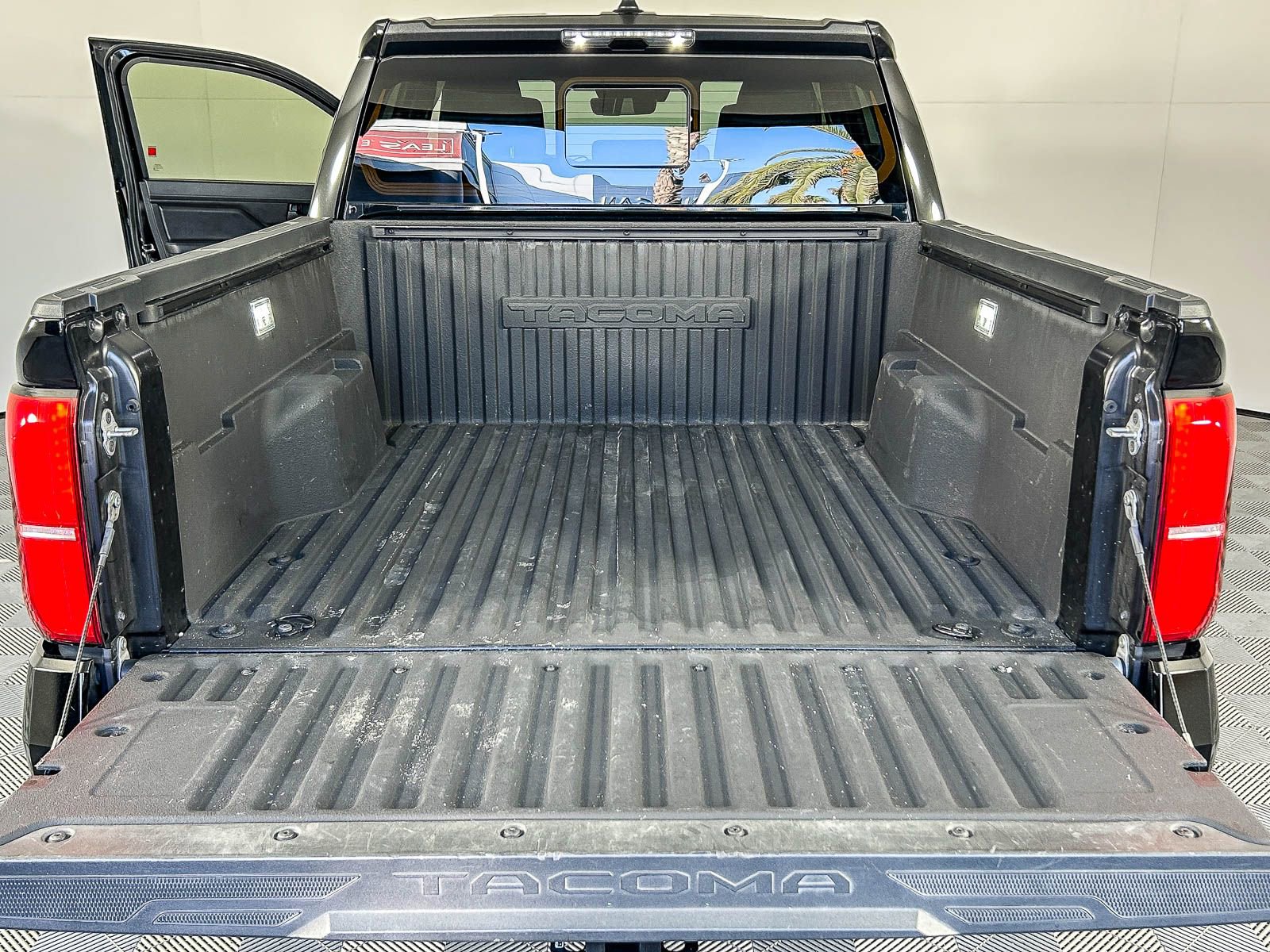 Used 2024 Toyota Tacoma SR5 image 25