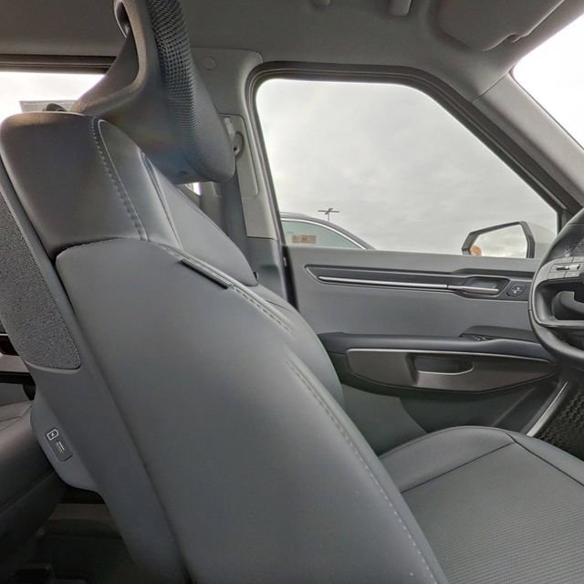 Used 2024 Kia EV9 Light Long Range image 34